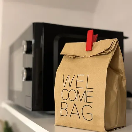 Binario 5, A Due Passi Da Porta Nuova E Dal Centro Lejlighed