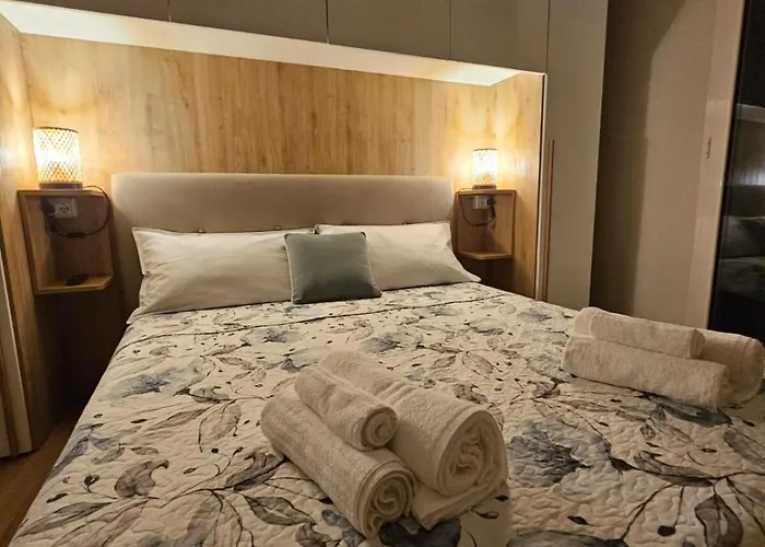 Appartement Binario 5, A Due Passi Da Porta Nuova E Dal Centro *